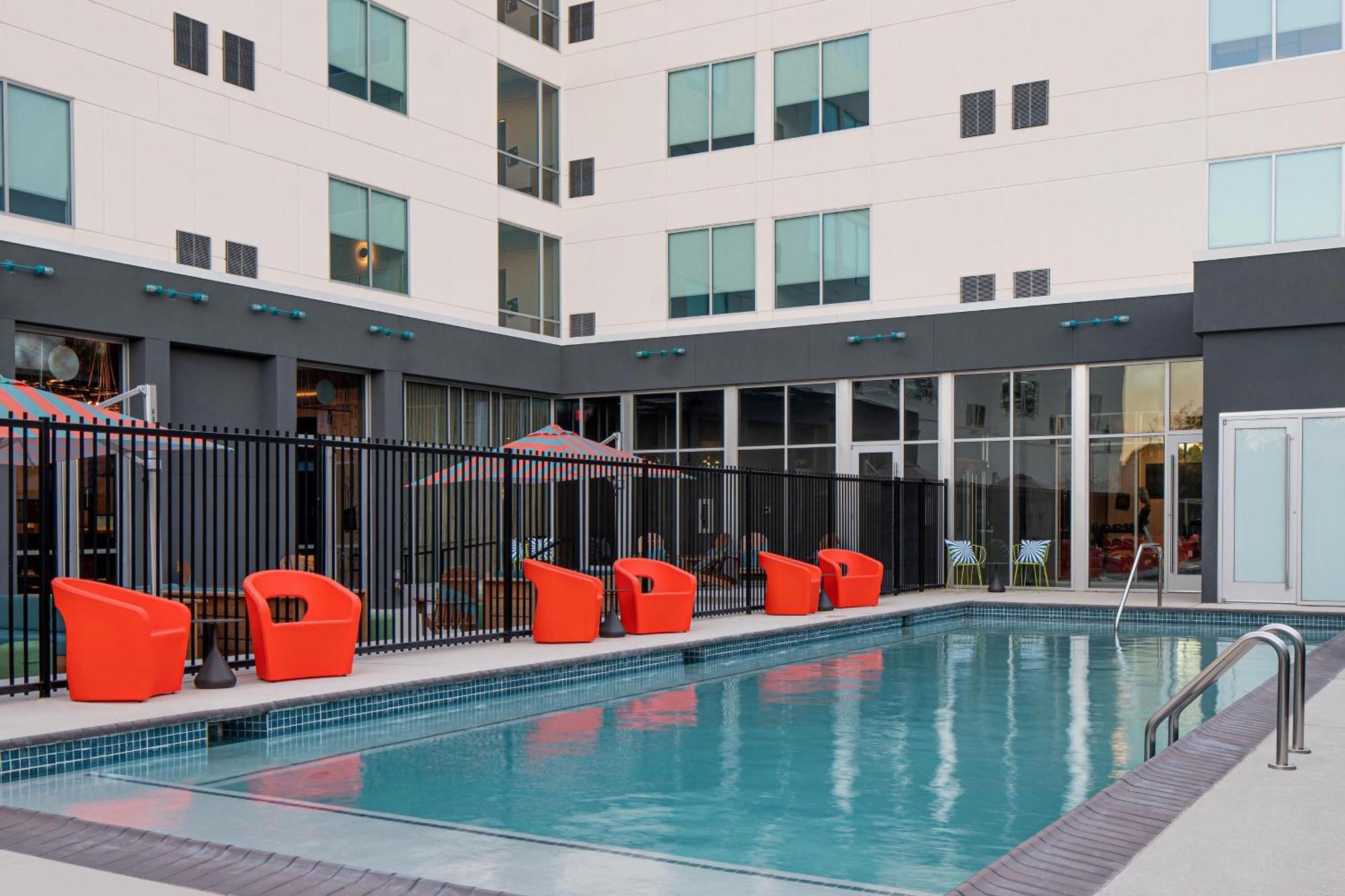 Aloft Houston Shenandoah - The Woodlands Hotel Exterior photo