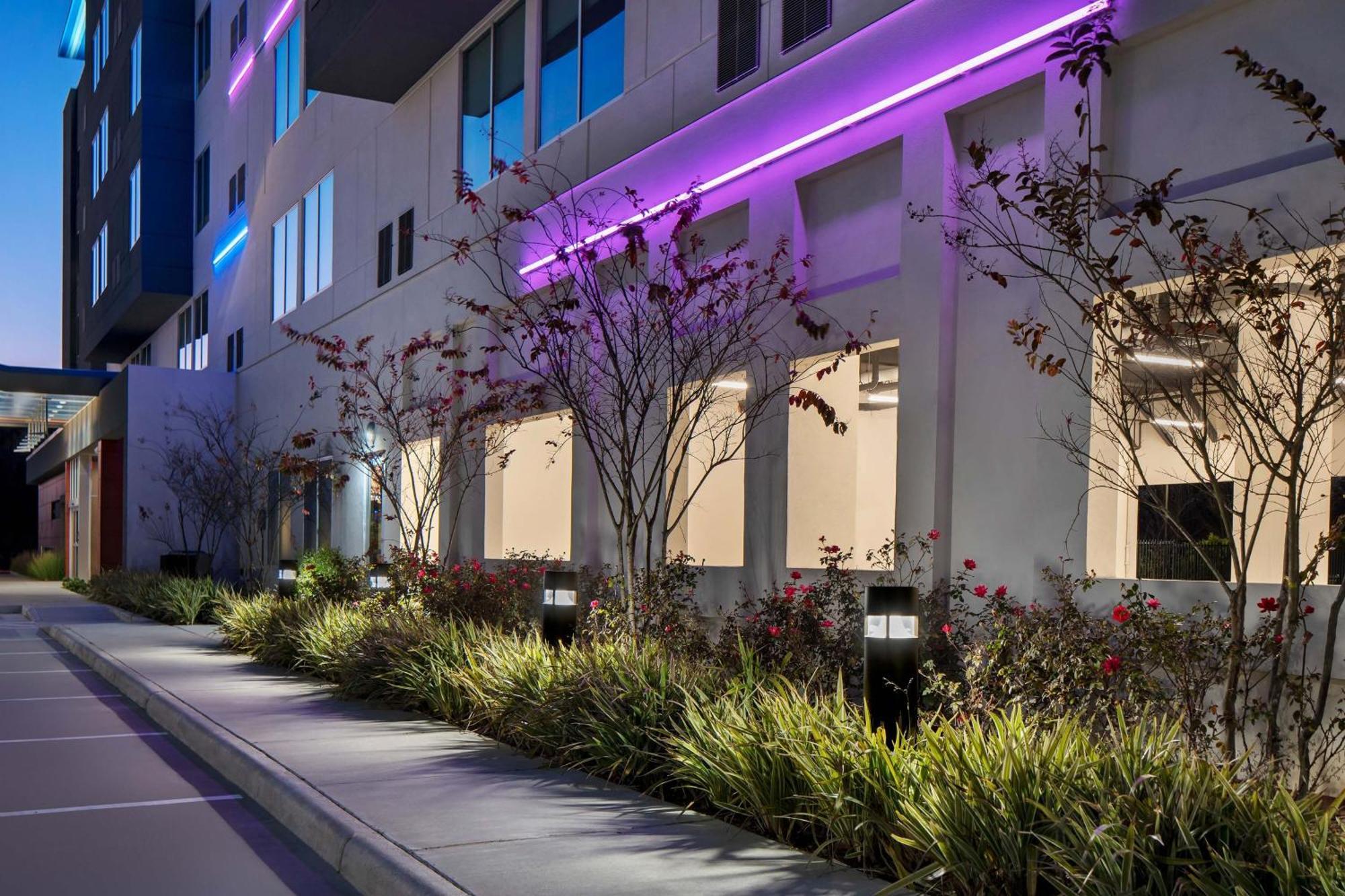 Aloft Houston Shenandoah - The Woodlands Hotel Exterior photo